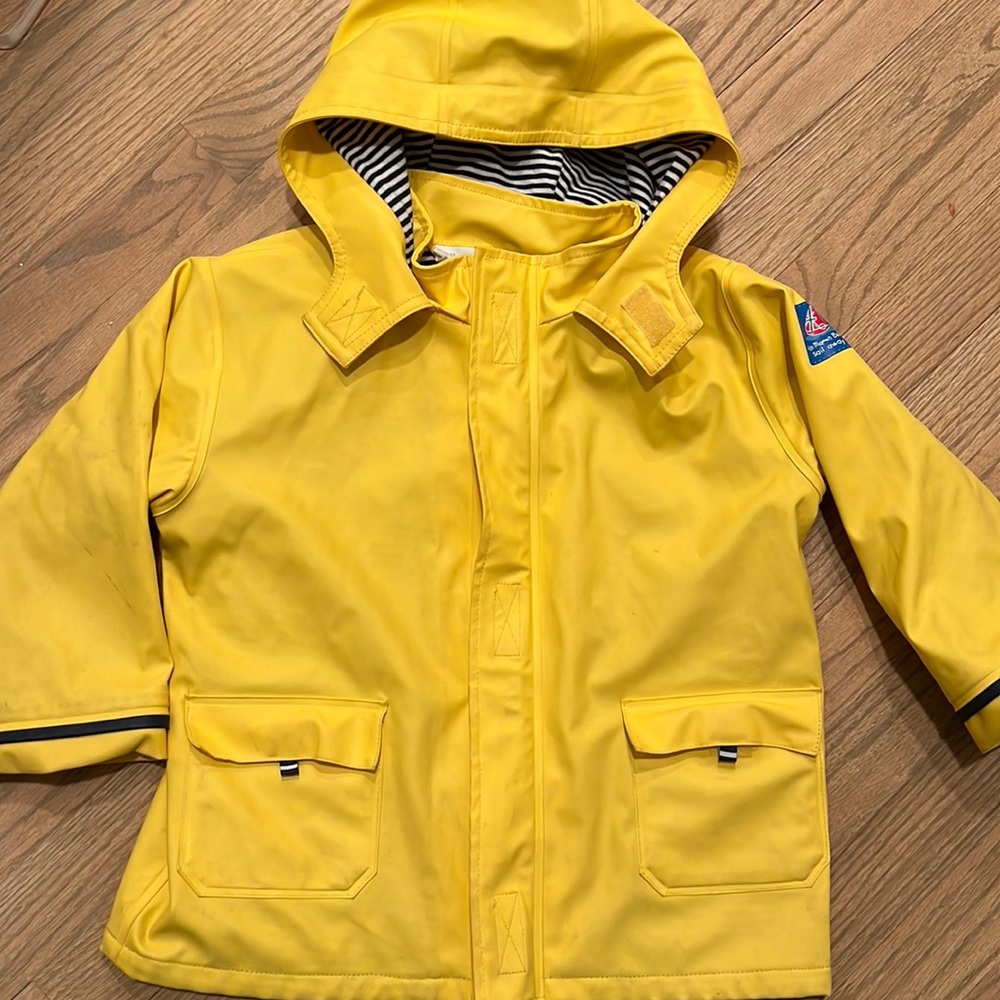 Jojo Maman Bebe yellow raincoat size 4-5